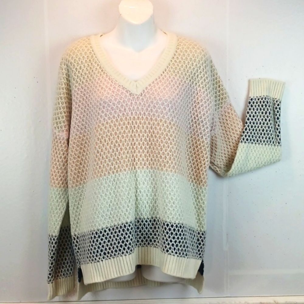 Greige stripped multicolored long-sleeve V neck tunic length sweater size XL